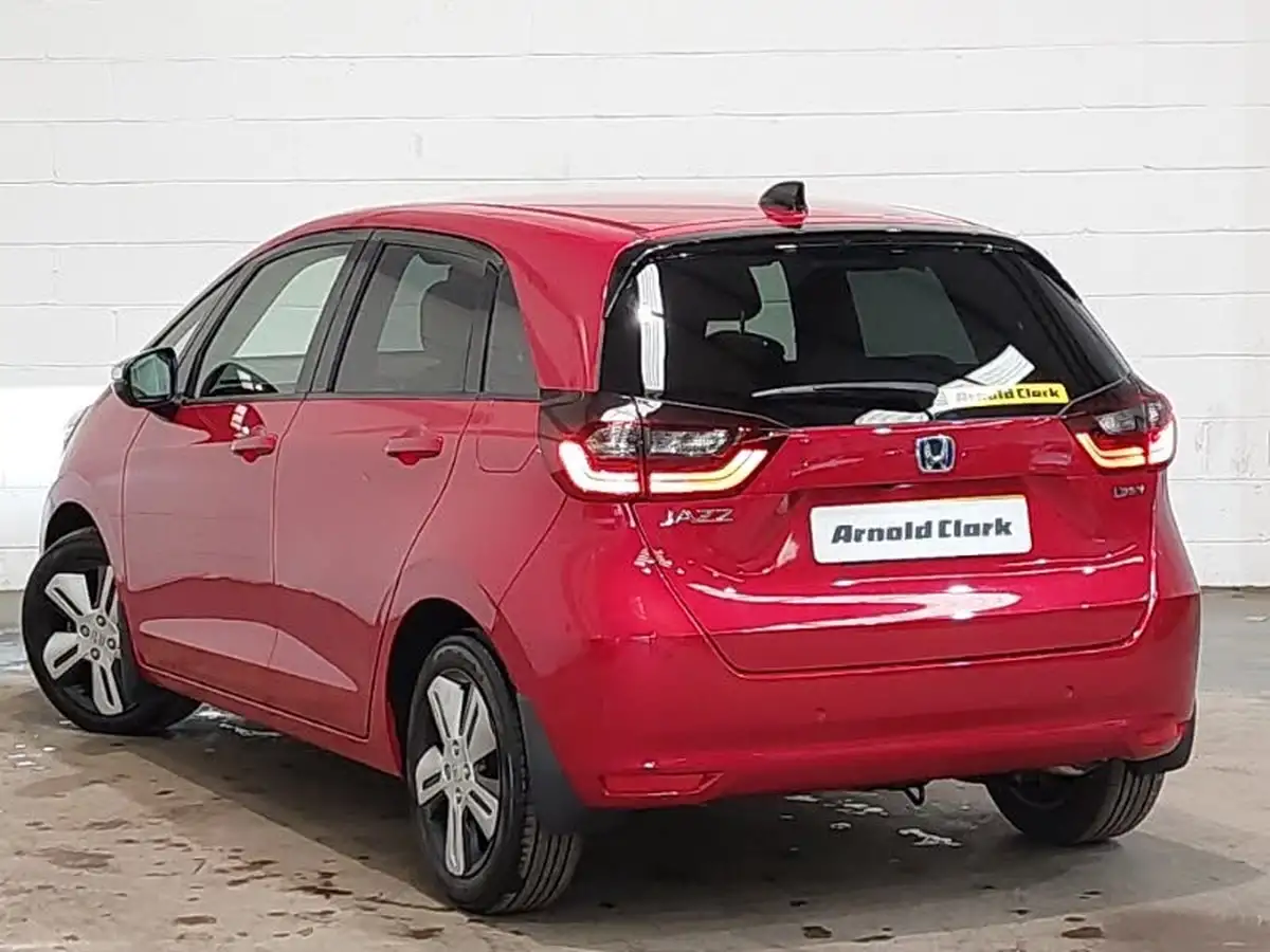 2022-honda-jazz-15-i-mmd-ex-107ps-big-1