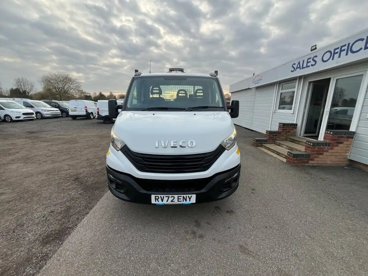 2022-iveco-daily-s-class-23td-35s14-3000-chassis-cab-big-1