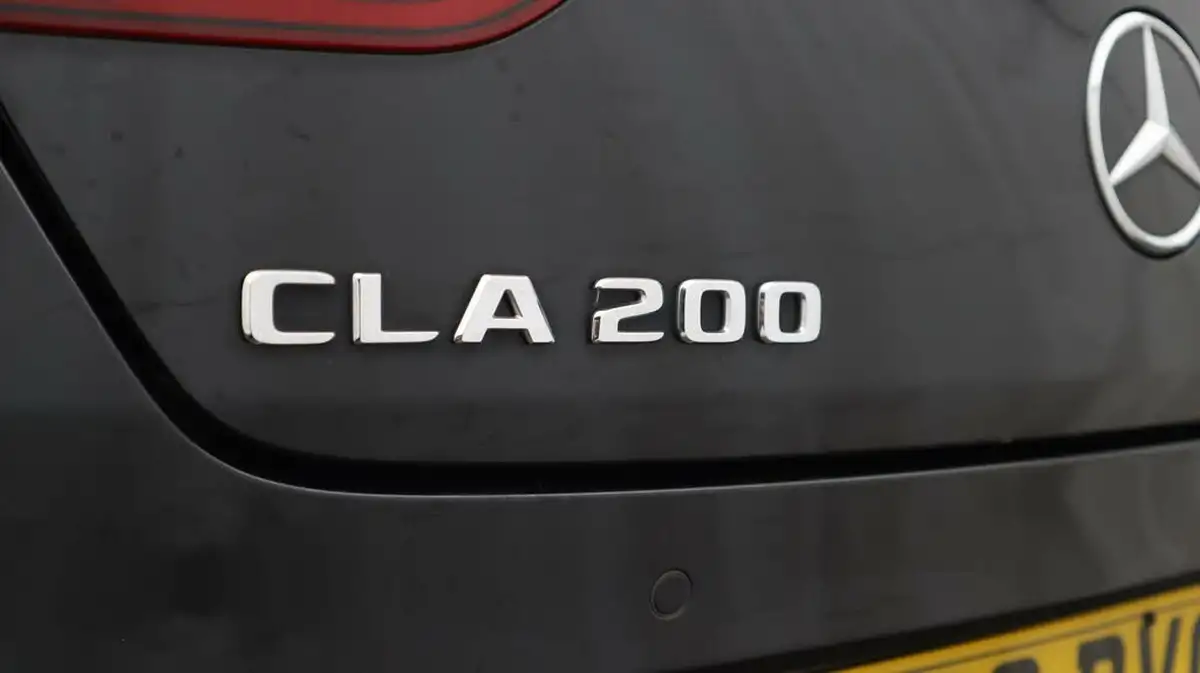 2020-mercedes-benz-cla-13-cla-200-amg-line-coupe-4d-7g-dct-big-20
