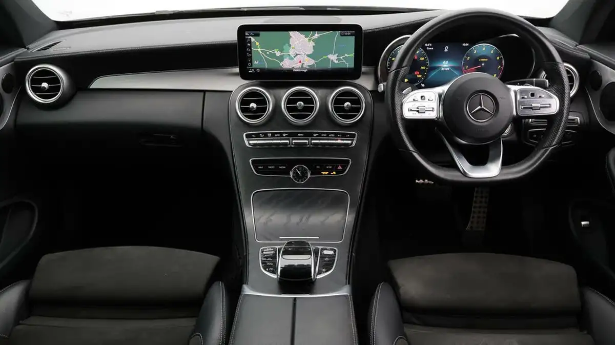 2018-mercedes-benz-c-class-big-13