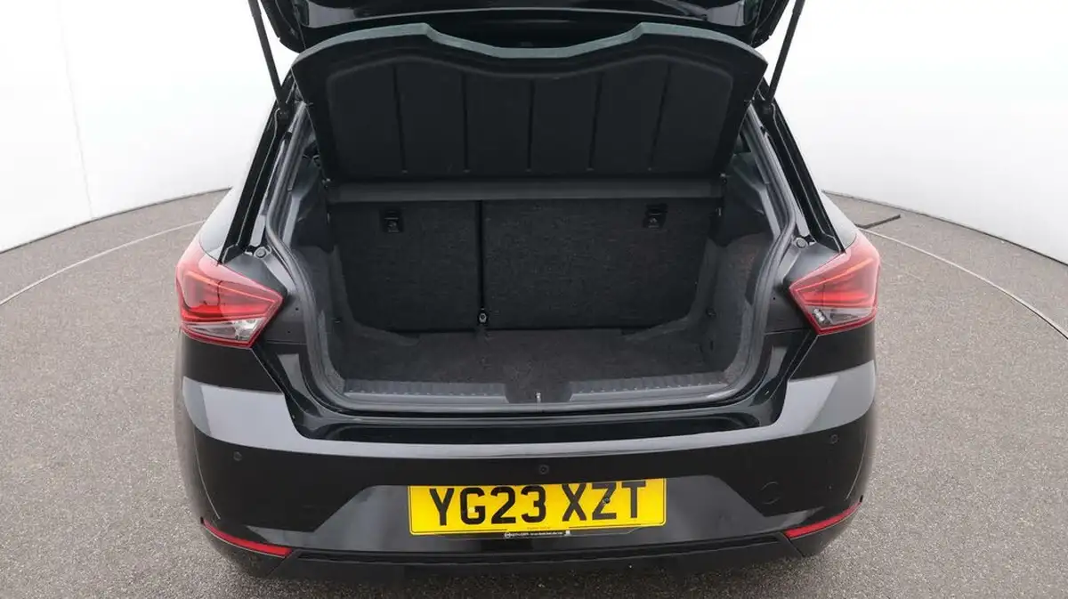 2023-seat-ibiza-10-tsi-xcellence-lux-110ps-big-17