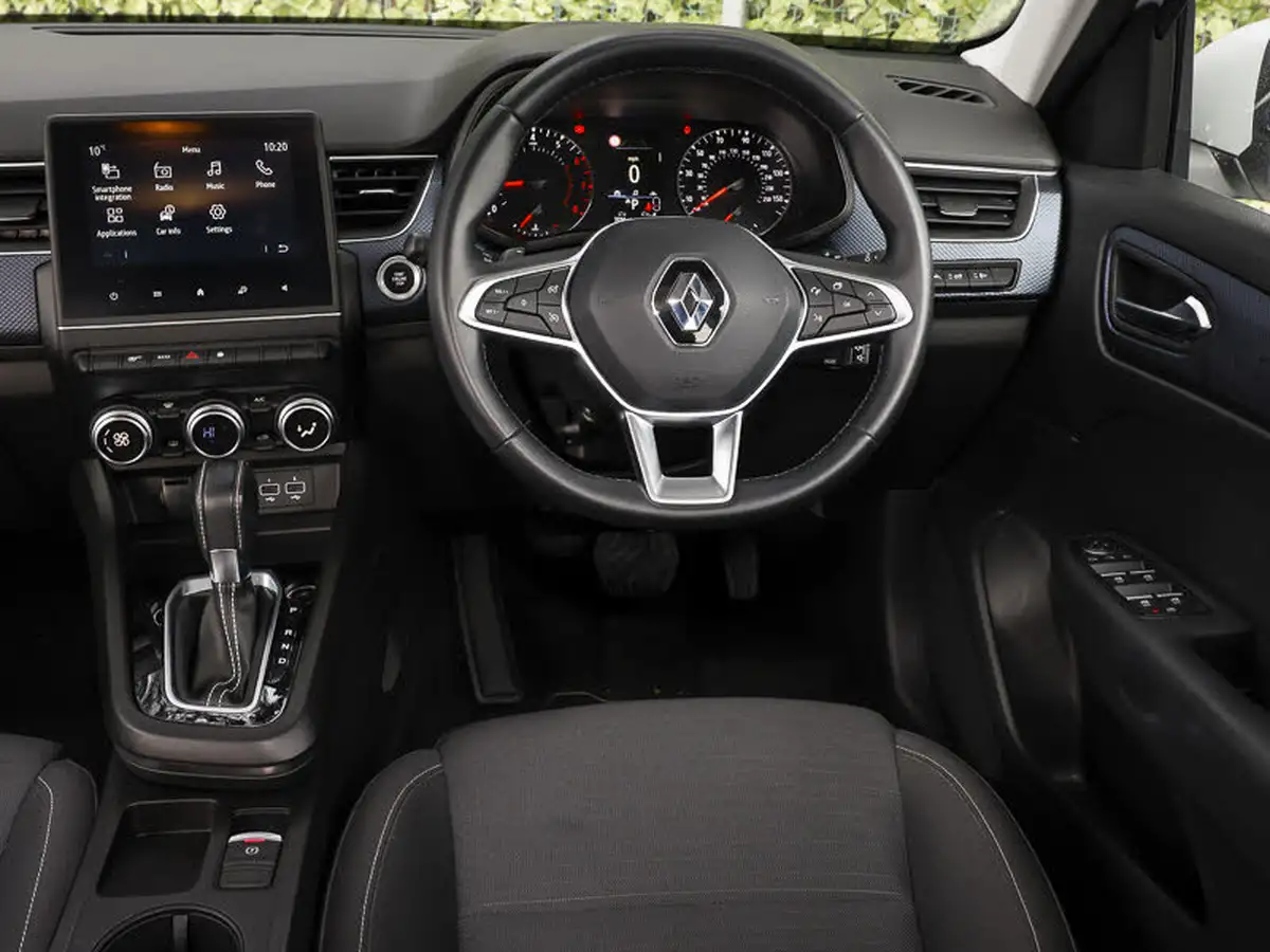 2021-renault-arkana-13-tce-iconic-big-10