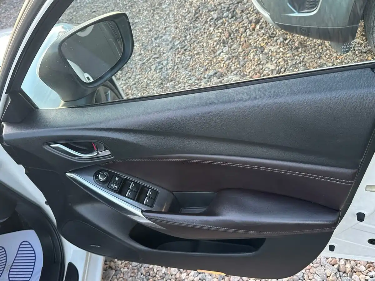 2018-mazda-mazda6-20-sport-nav-saloon-4d-big-43