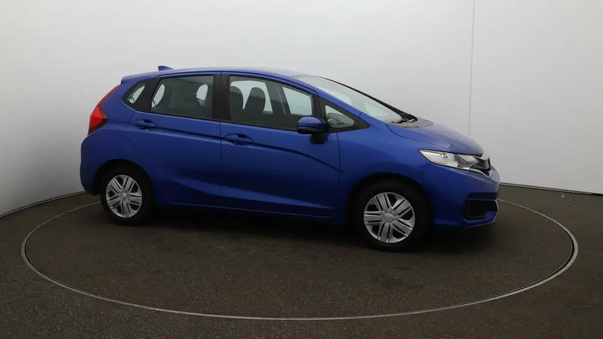 2018-honda-jazz-13-i-vtec-s-big-36