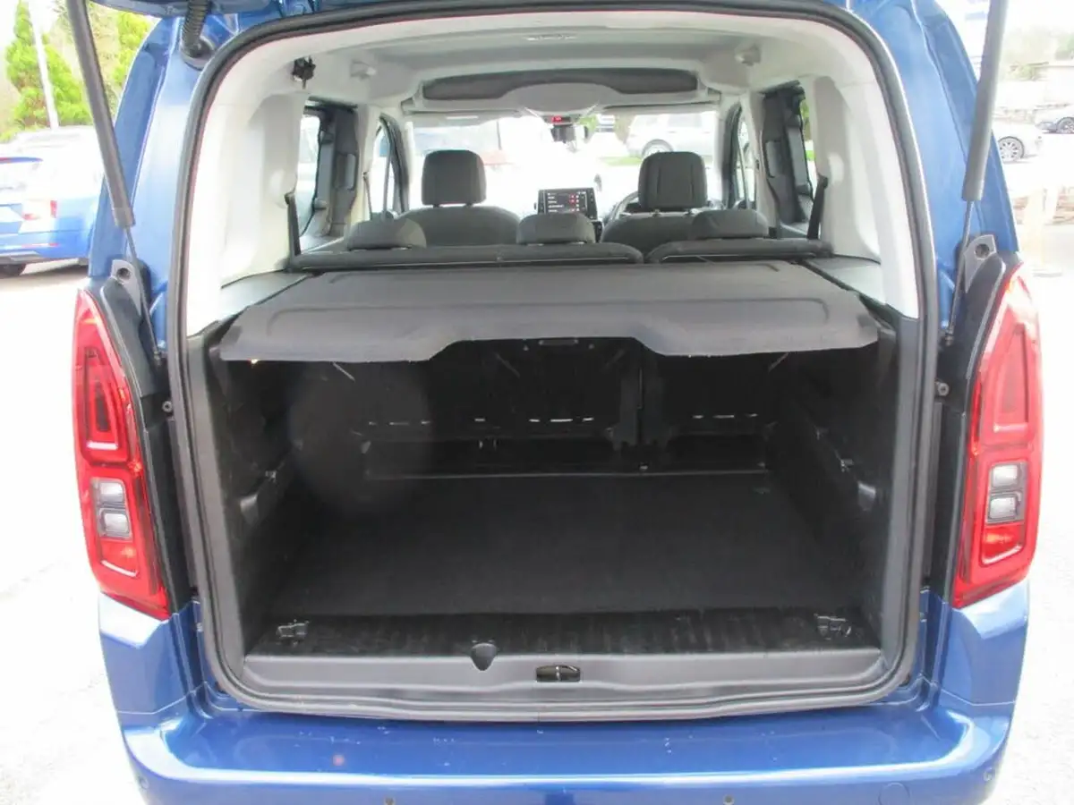 2021-vauxhall-combo-life-15-edition-big-7