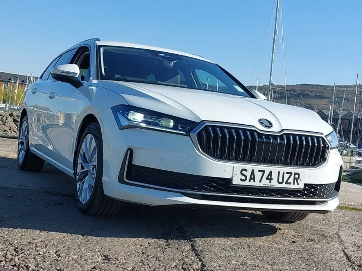 2024-skoda-superb-20tdi-se-l-150ps-scr-estate-dsg-big-18