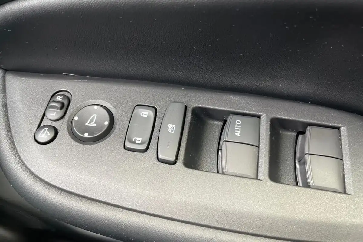 2022-honda-jazz-15-i-mmd-sr-109ps-big-24