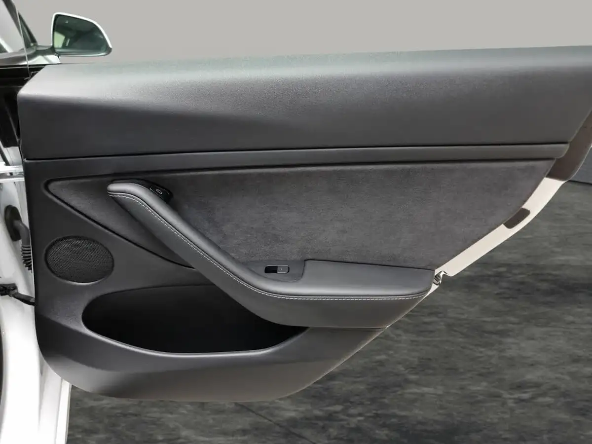 2021-tesla-model-3-e-long-range-4x4-big-25