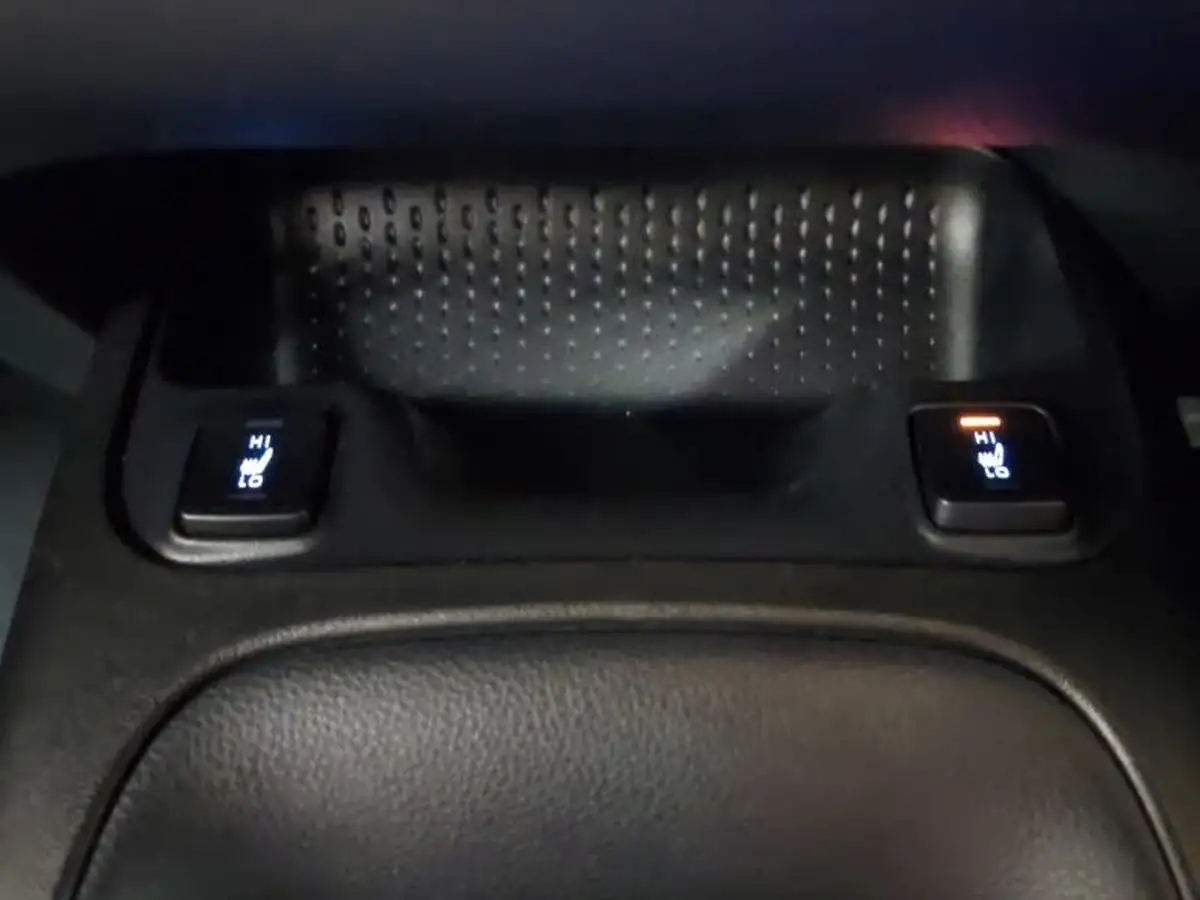 2022-toyota-corolla-20-vvt-i-icon-193bhp-hatchback-big-17