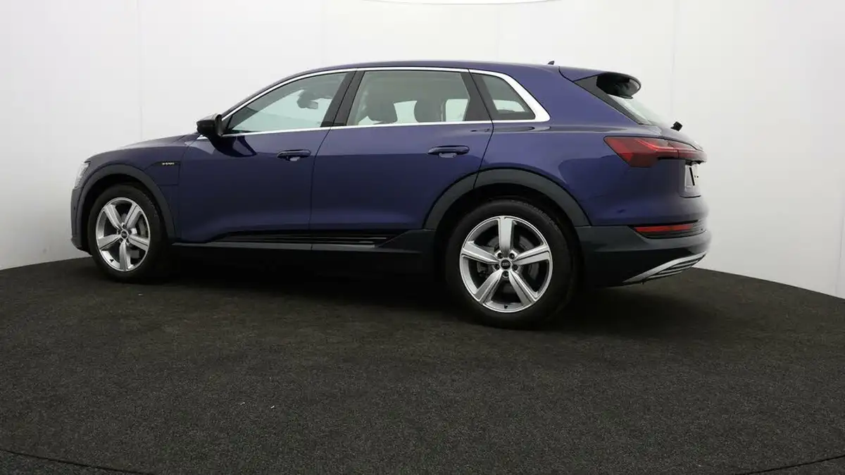 2022-audi-e-tron-50e-technik-station-wagon-big-65
