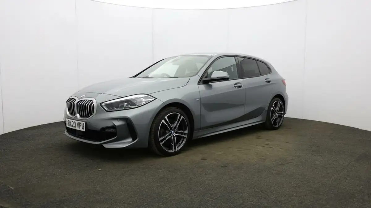 2023-bmw-1-series-15-118i-m-sport-lcp-big-28