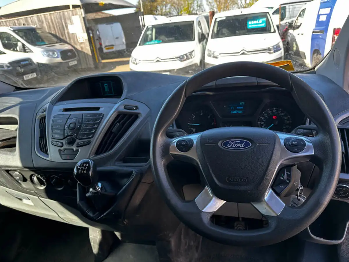 2015-ford-transit-custom-22tdci-270-l1h1-100ps-econetic-panel-van-big-13