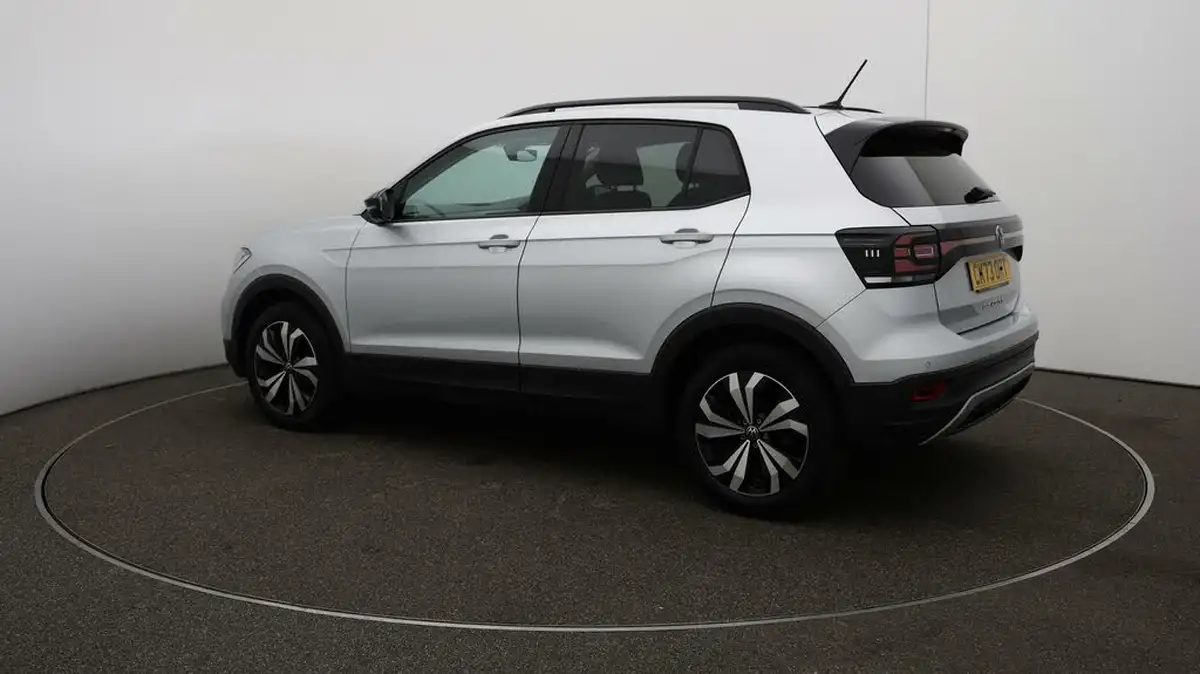 2023-volkswagen-t-cross-10-tsi-black-edition-110ps-big-28