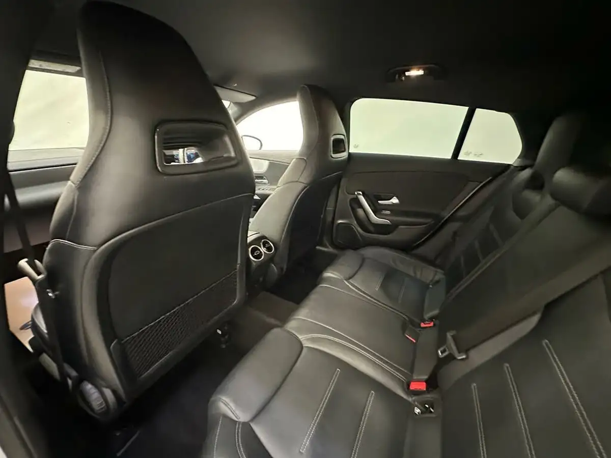 2022-mercedes-benz-cla-13-cla-200-amg-line-shooting-brake-5d-big-22