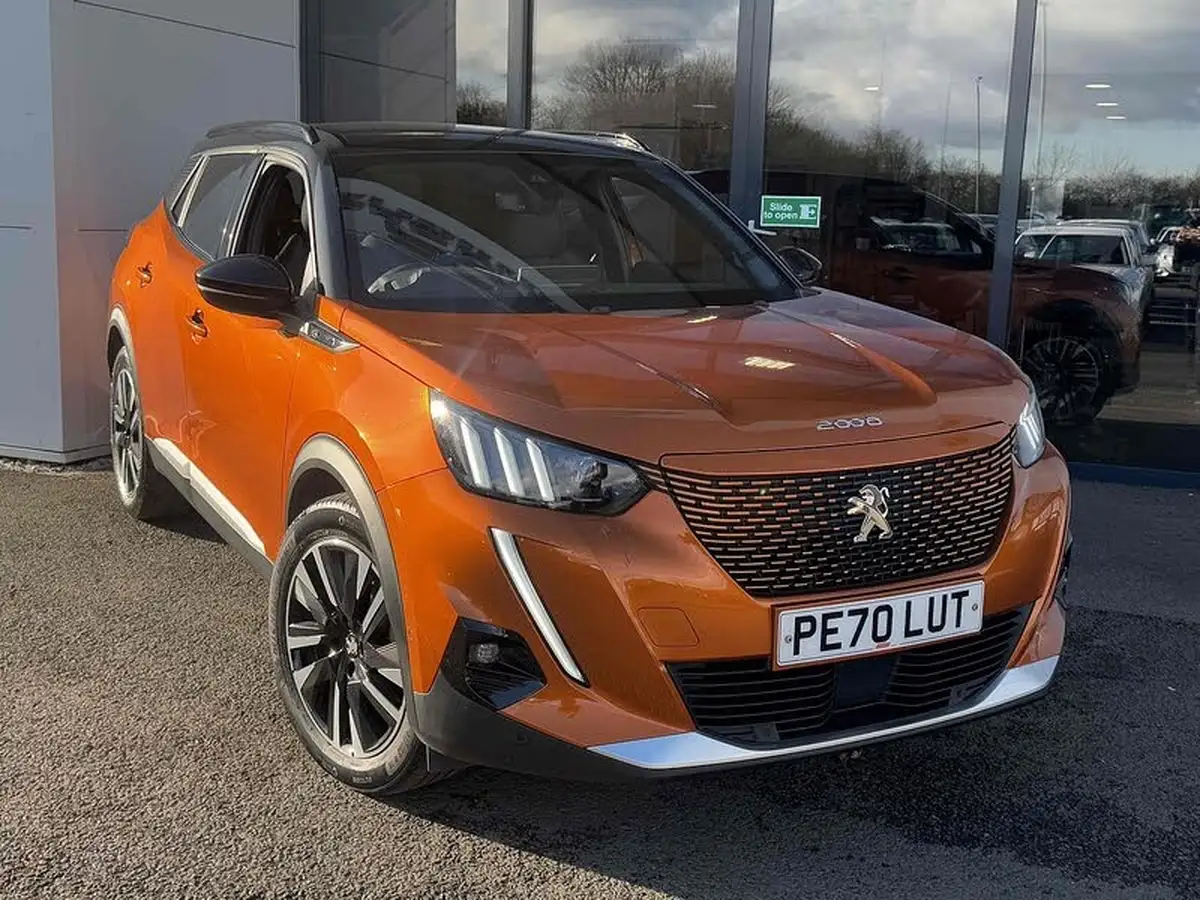 2020-peugeot-2008-suv-e-gt-big-22