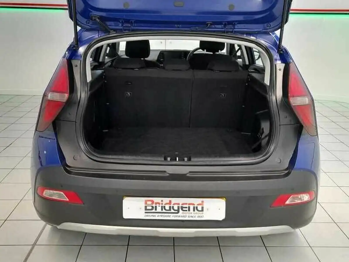 2022-hyundai-bayon-10-t-gdi-se-connect-dct-big-5