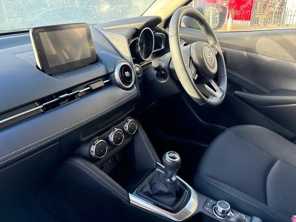 2022-mazda-mazda2-15-e-skyactiv-g-sport-big-20