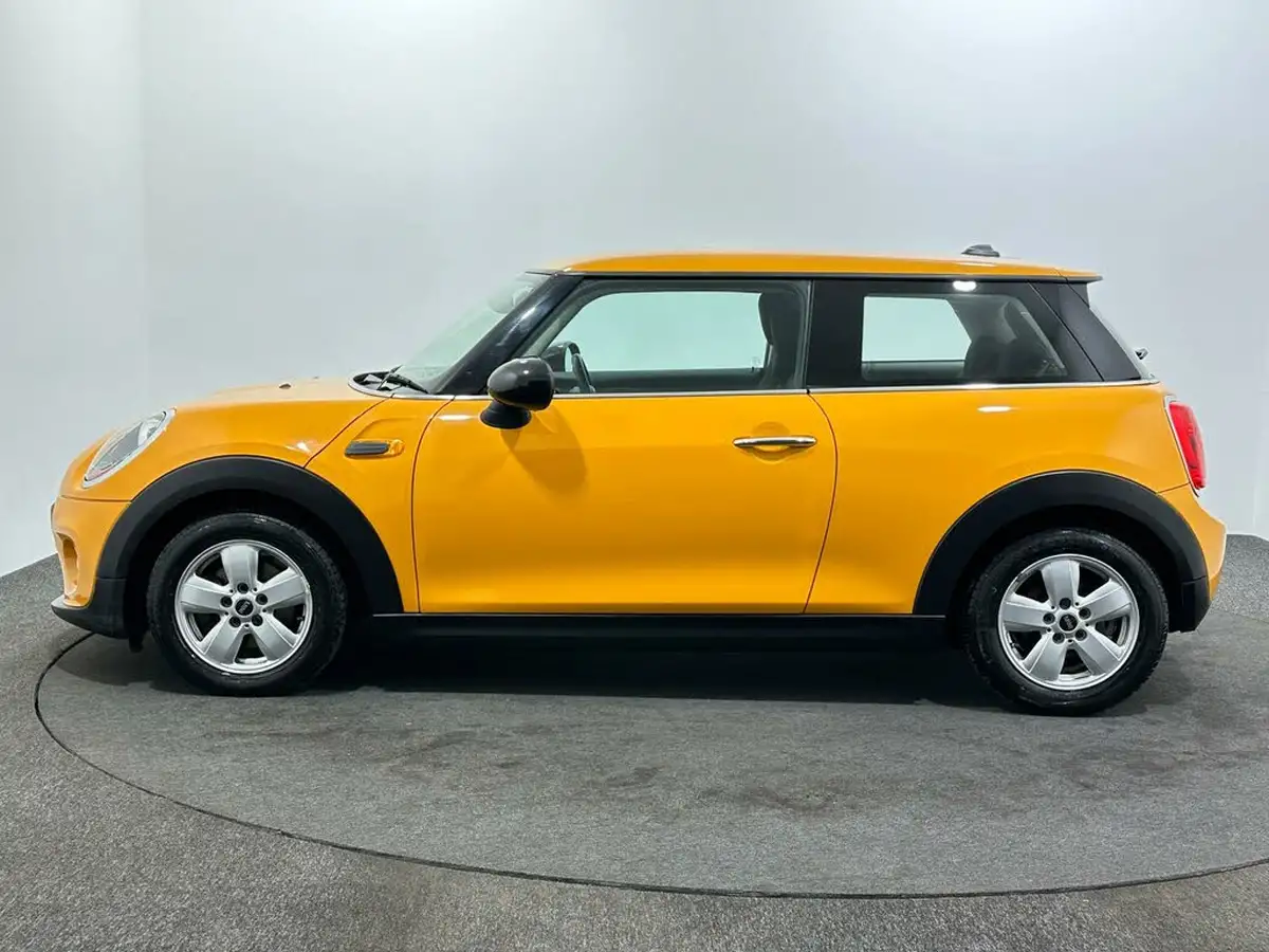 2016-mini-cooper-12-one-3d-big-3