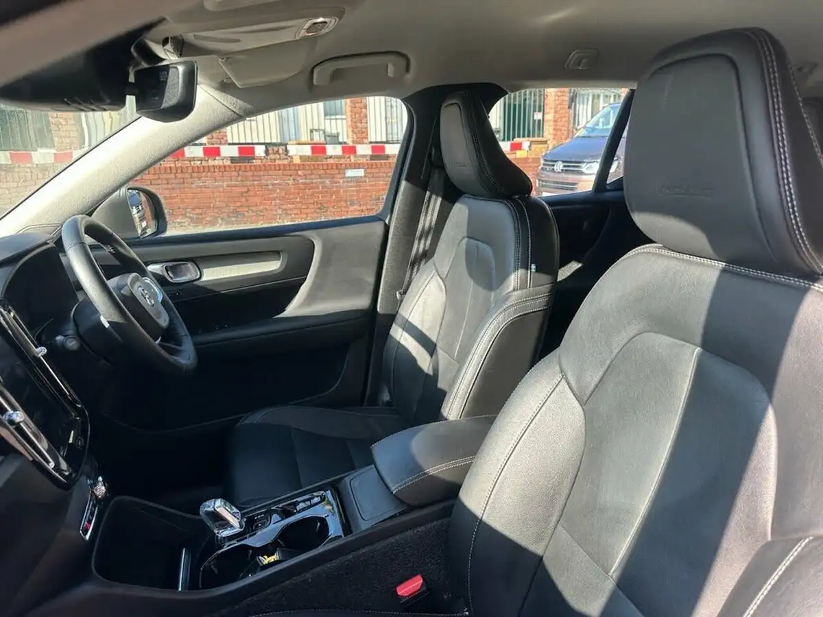2019-volvo-xc40-20td-d3-inscription-geartronic-big-16
