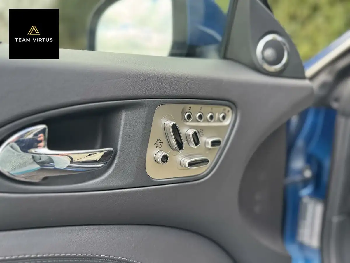 2009-jaguar-xkr-50-coupe-big-41