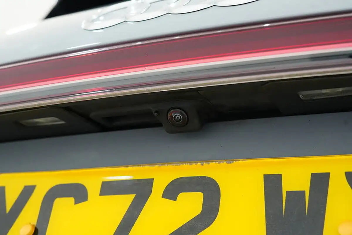 2022-audi-q4-e-tron-40e-sport-station-wagon-big-12