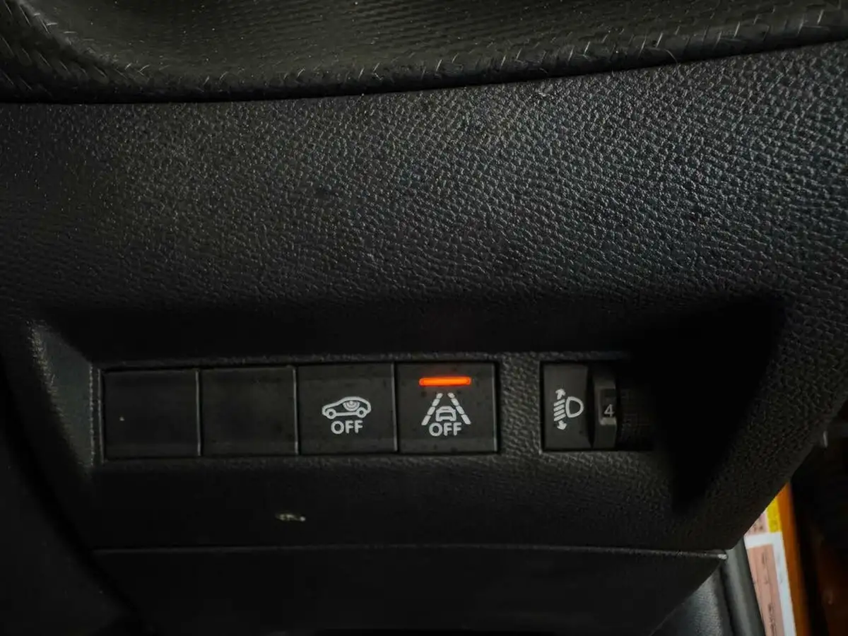 2023-peugeot-2008-suv-12-puretech-allure-premium-100bhp-big-22