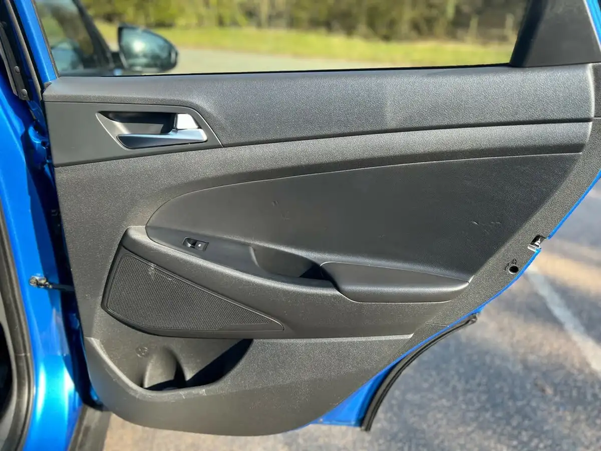 2016-hyundai-tucson-17crdi-blue-drive-se-nav-116ps-big-19