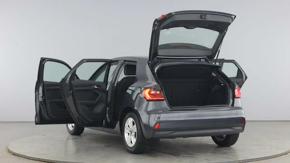 2022-audi-a1-10-30-tfsi-technik-big-10
