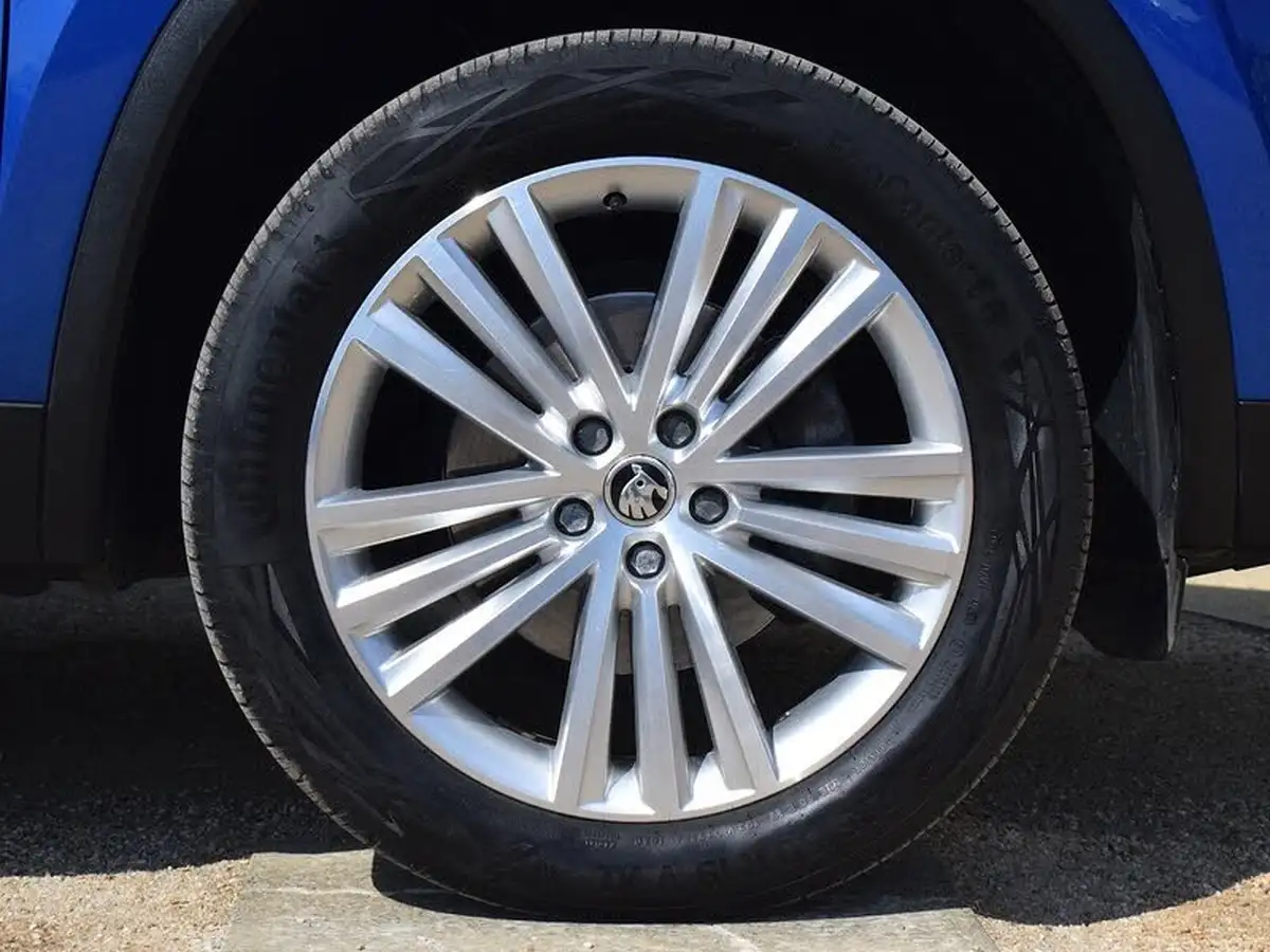 2021-skoda-kodiaq-15-tsi-se-l-dsg-big-24