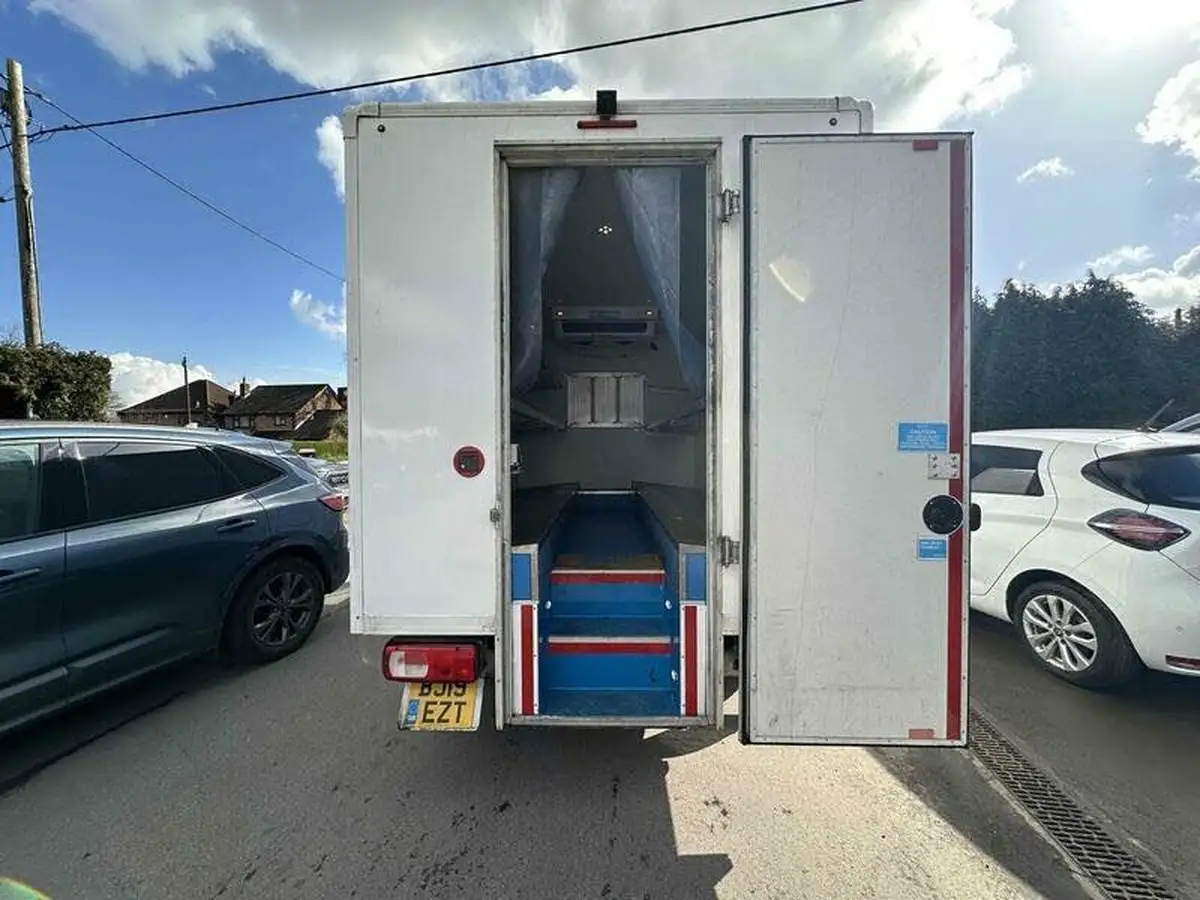2019-volkswagen-crafter-20tdi-cr35-mwb-140pseu6-startline-chassis-cab-auto-big-15