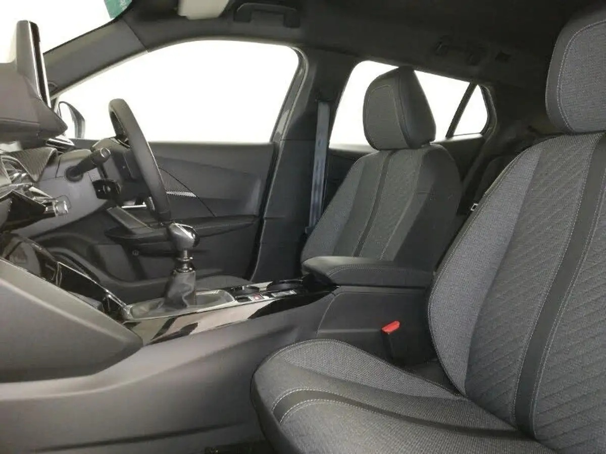 2024-peugeot-2008-suv-12-puretech-allure-130ps-big-4