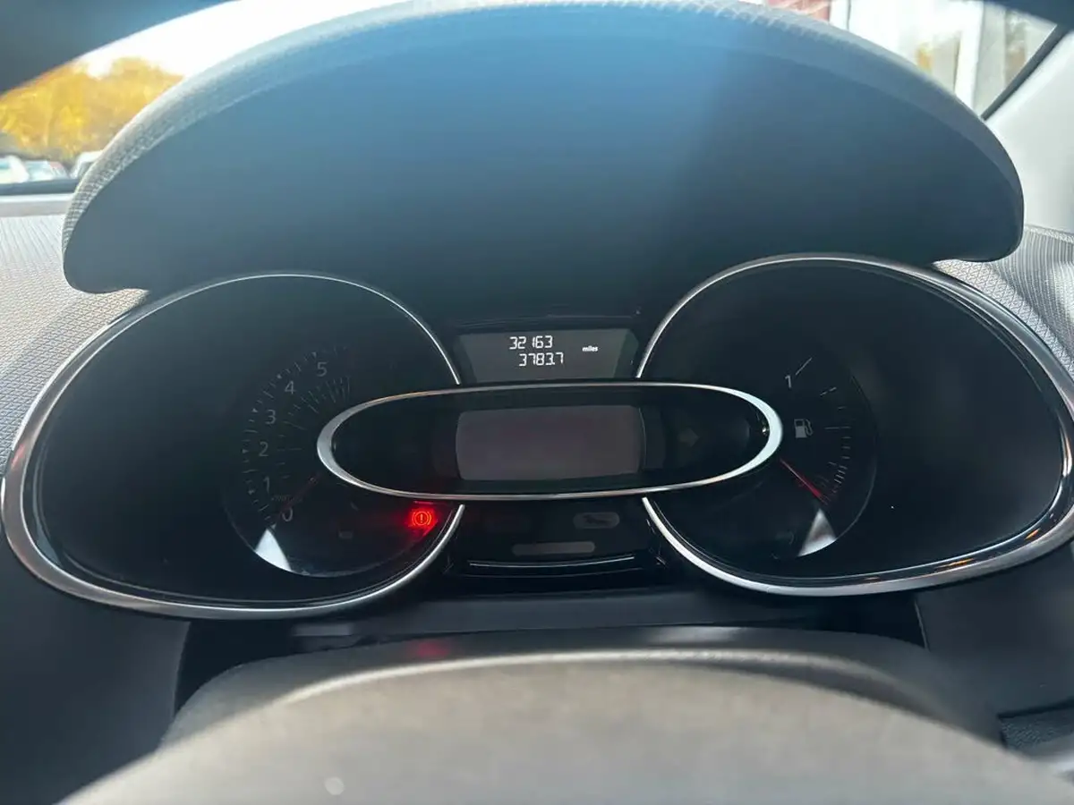 2019-renault-clio-09-tce-play-90ps-big-27
