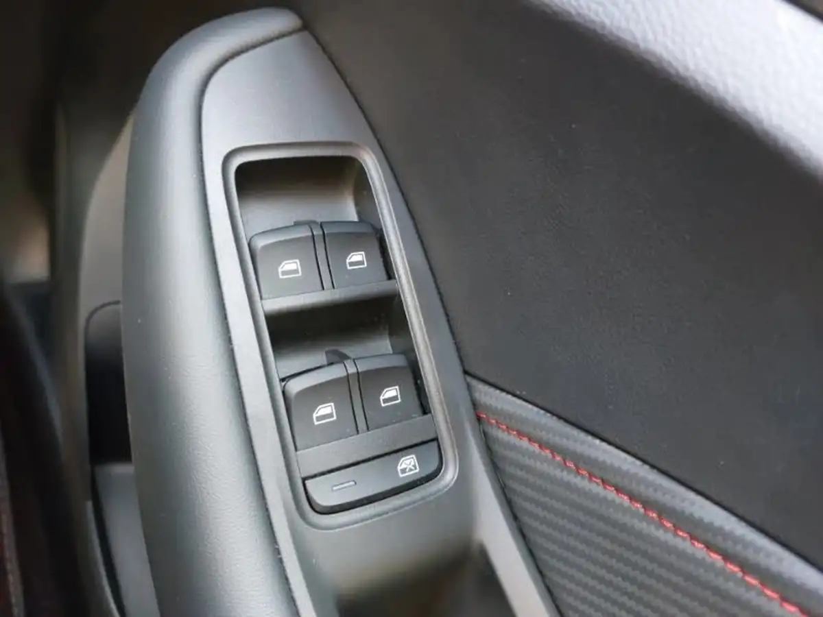 2022-mg-zs-suv-e-trophy-connect-ev-156ps-long-range-big-11