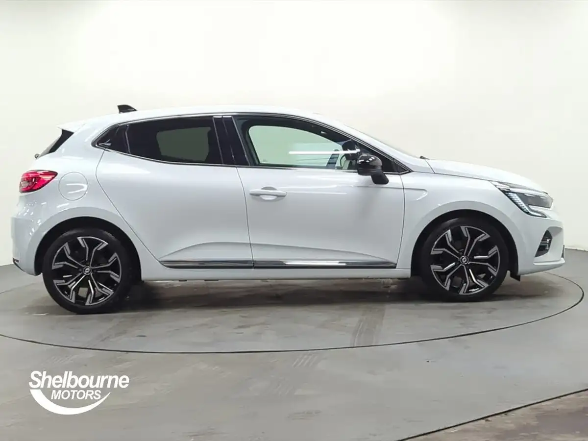 2023-renault-clio-10-tce-techno-big-2