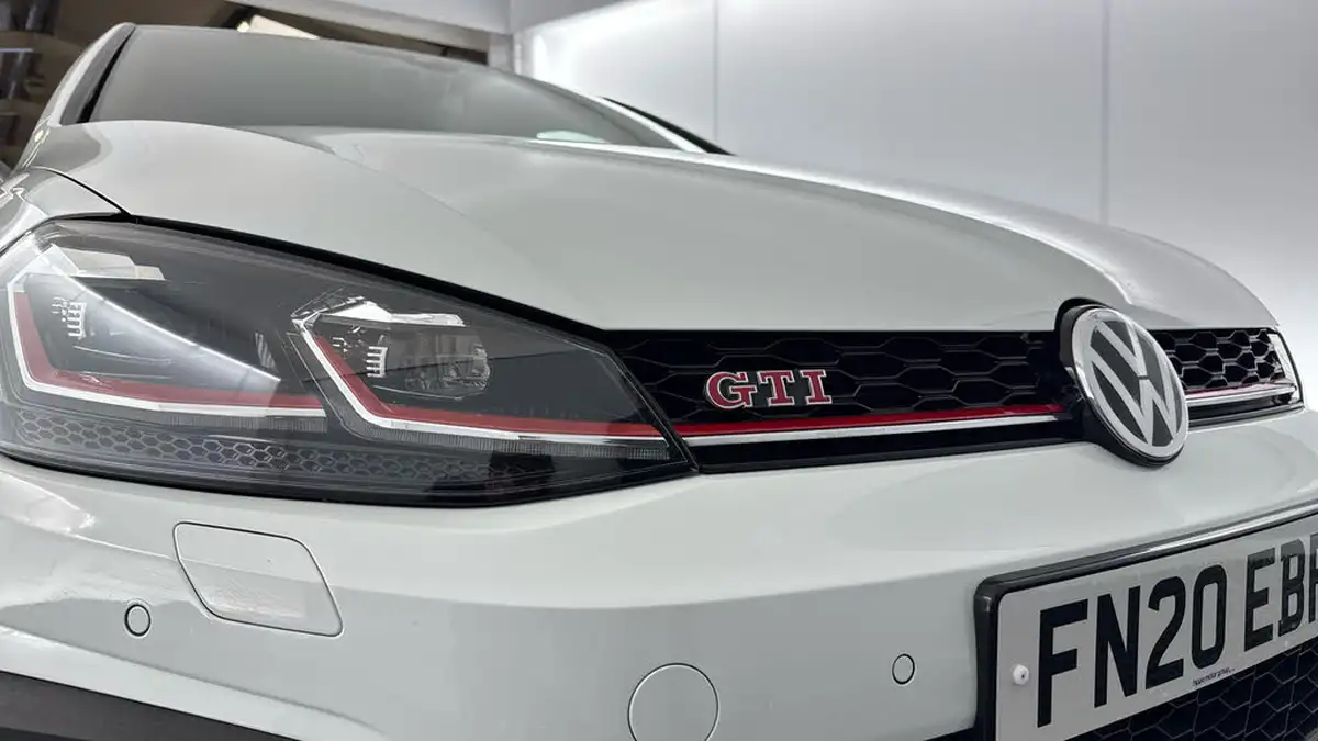 2020-volkswagen-golf-20-tsi-gti-performance-5d-dsg-big-29
