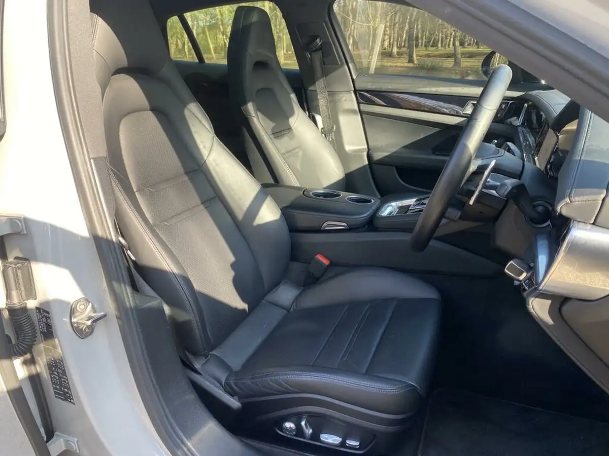 2021-porsche-panamera-30-4s-e-hybrid-330ps-hatchback-big-2