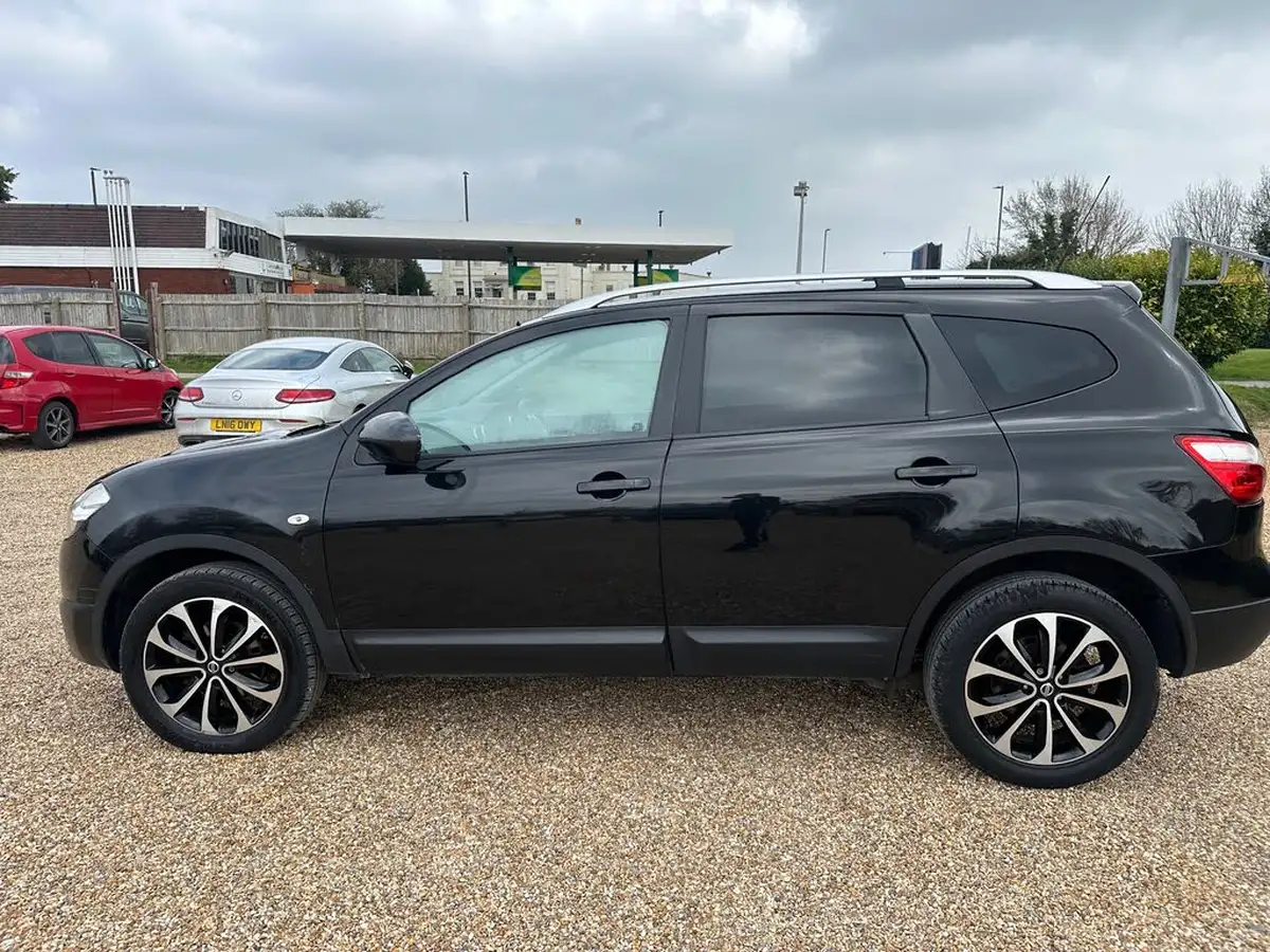 2011-nissan-qashqai2-15td-n-tec-big-6