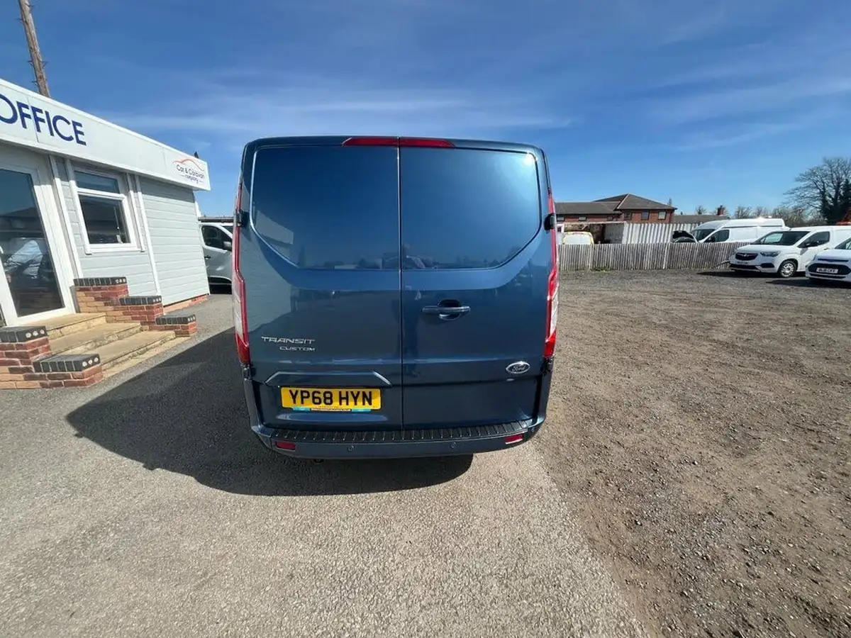 2018-ford-transit-custom-20tdci-300-l2h1-limited-130pseu6-panel-van-big-7