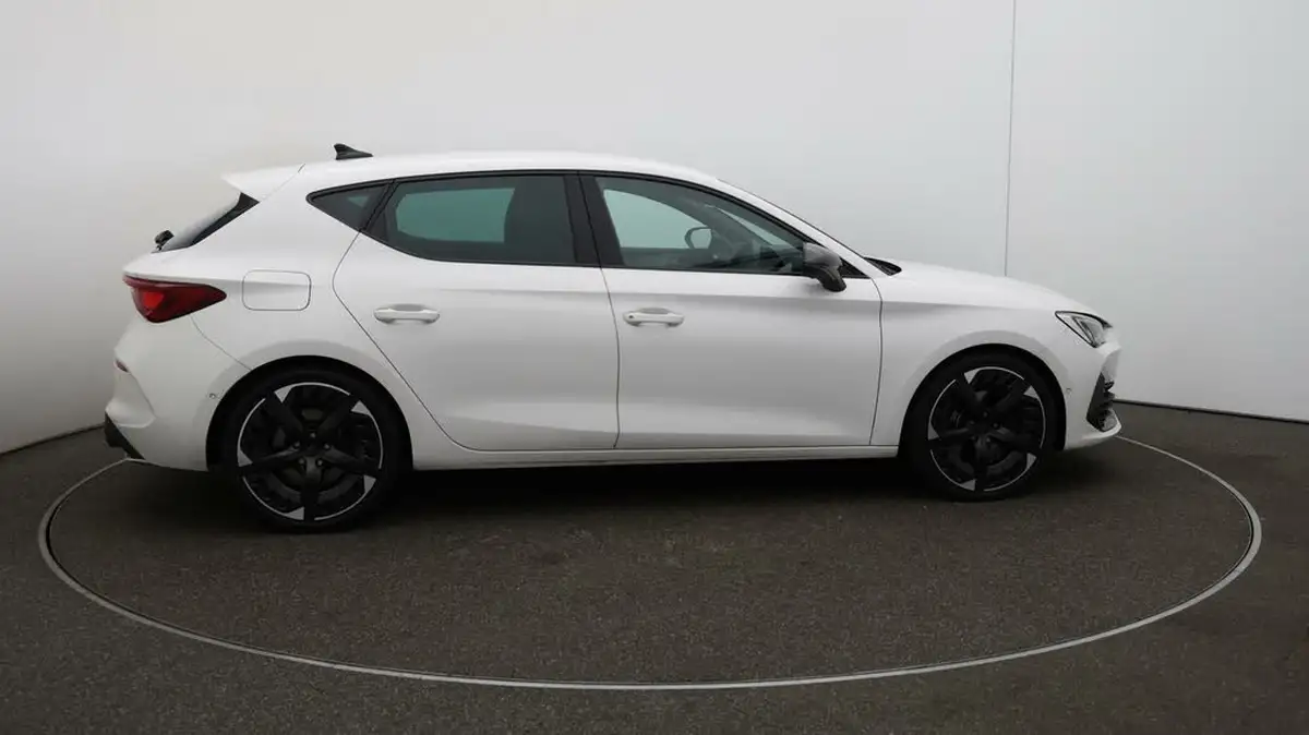 2023-cupra-leon-nf-20-tsi-vz3-300ps-hatchback-big-8