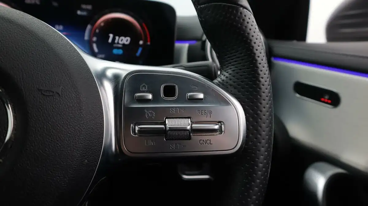 2022-mercedes-benz-cla-13-cla-250e-amg-line-premium-218ps-coupe-4d-7g-dct-big-25