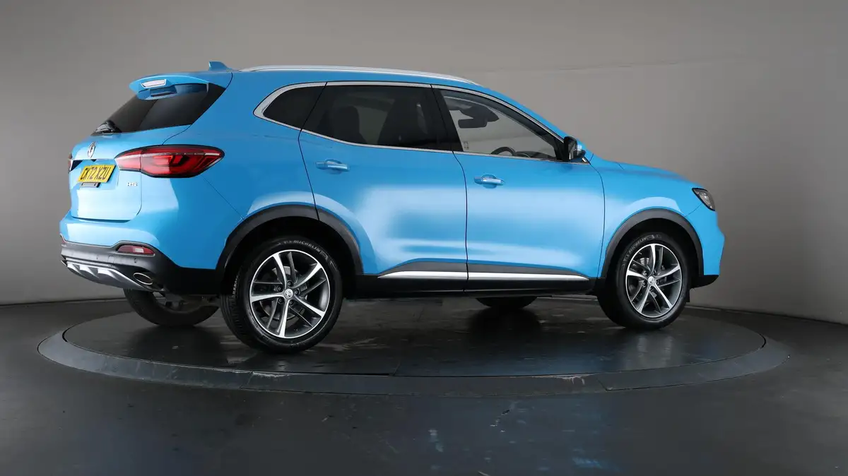 2022-mg-hs-15t-gdi-exclusive-162ps-big-63