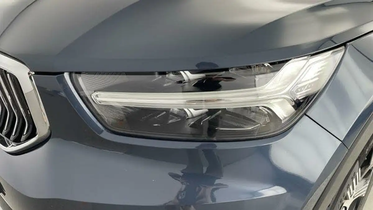 2021-volvo-xc40-20-b4-inscription-194bhp-auto-big-35