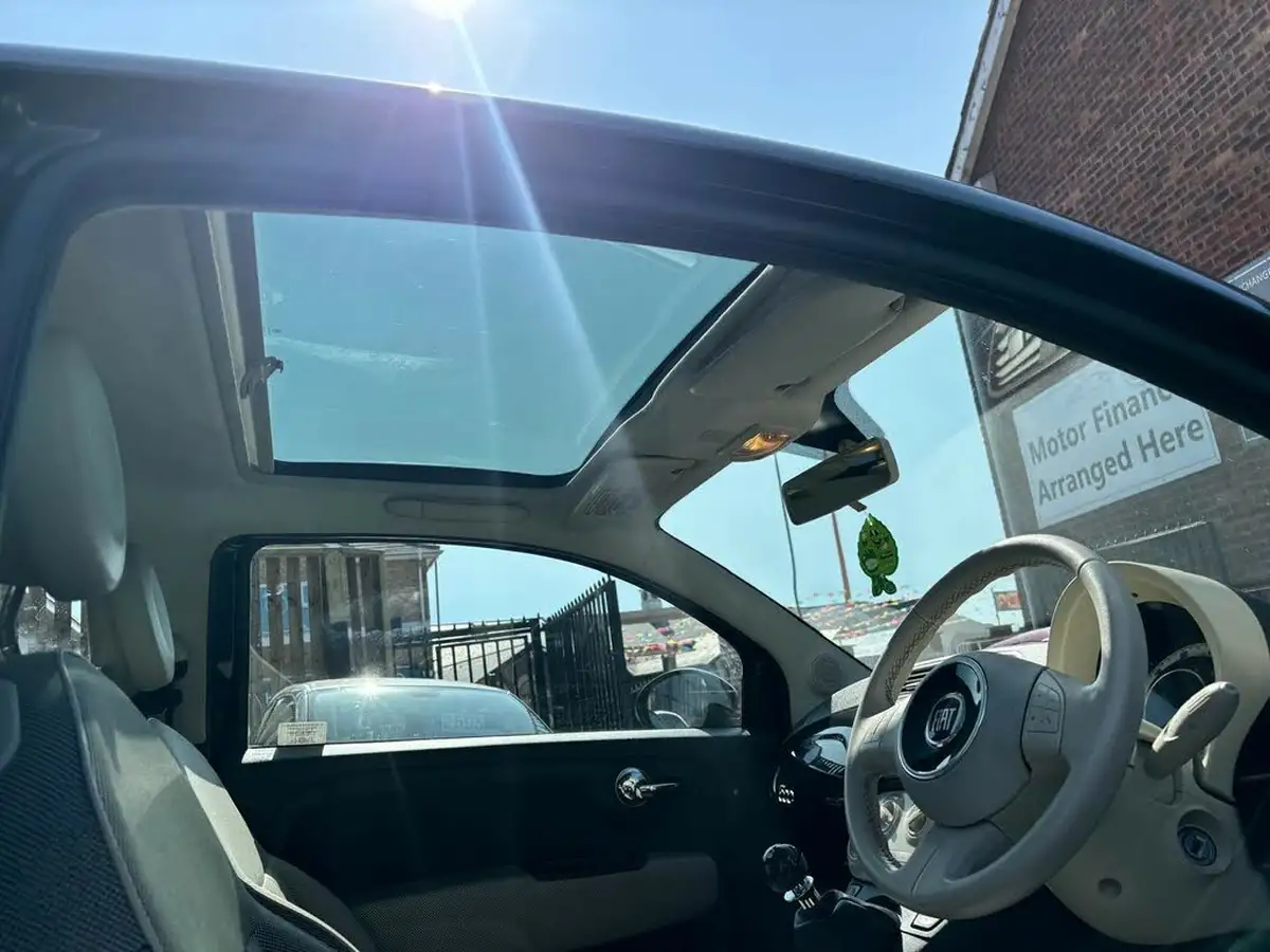 2011-fiat-500-12-lounge-big-8