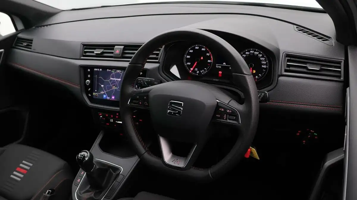 2021-seat-ibiza-10-tsi-fr-110ps-big-9