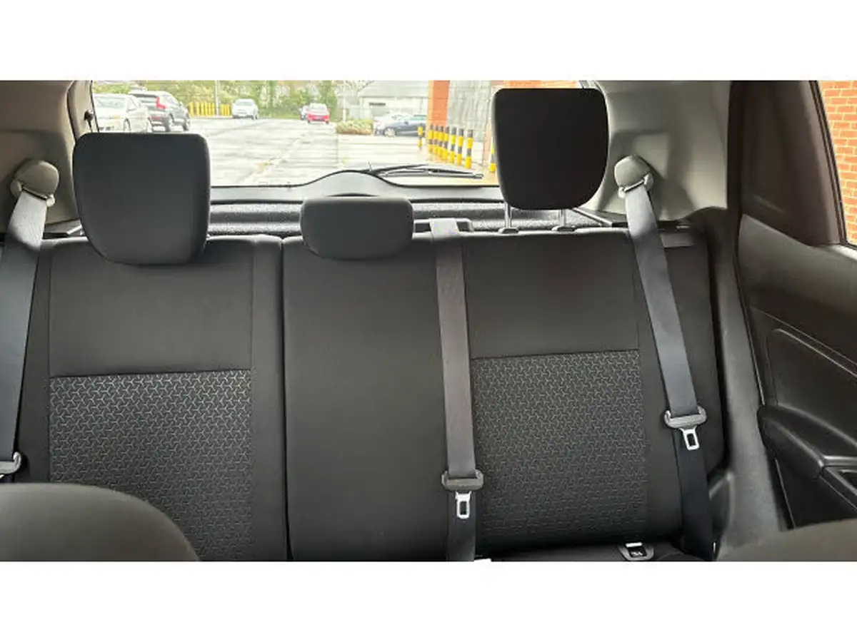 2024-suzuki-swift-12-dualjet-sz-l-big-14