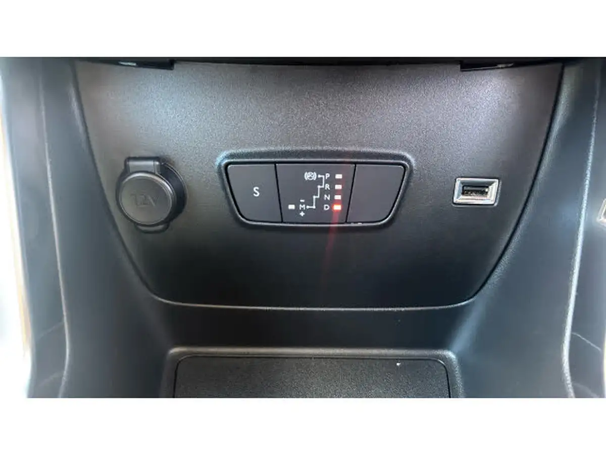 2022-citroen-c3-aircross-12-puretech-shine-plus-130ps-eat6-big-7