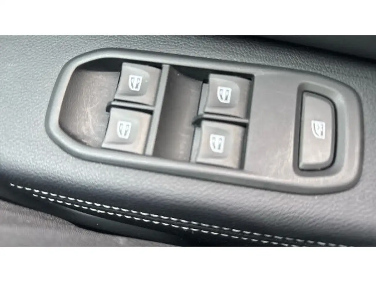 2021-dacia-duster-13-tce-prestige-150bhp-1333cc-big-25