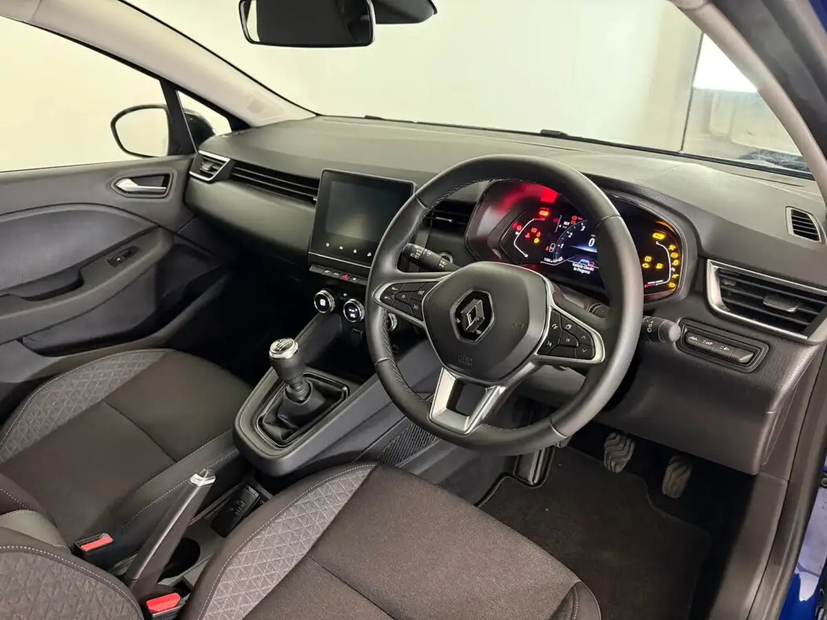 2023-renault-clio-10-tce-evolution-big-19