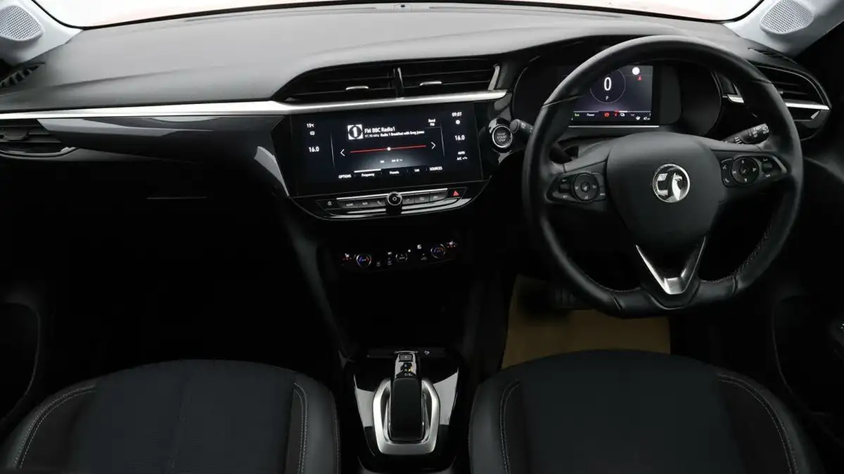 2022-vauxhall-corsa-e-elite-premium-big-12