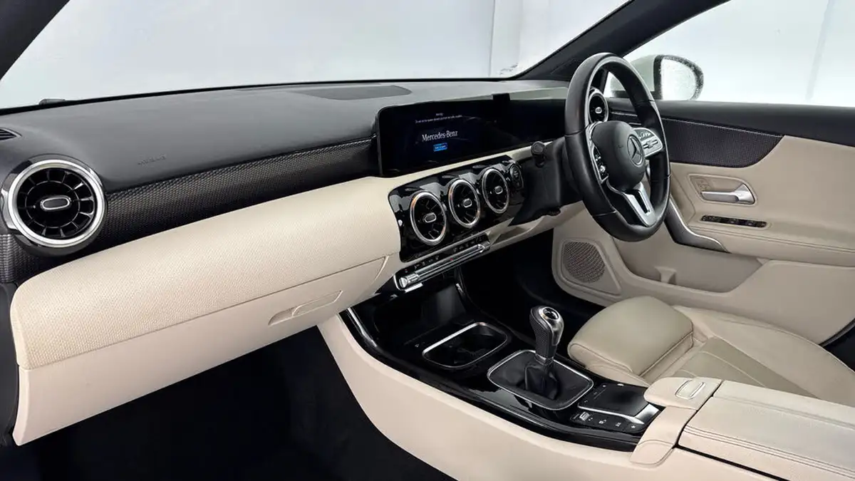 2022-mercedes-benz-a-class-20d-a180d-sport-executive-edition-hatchback-5d-big-8